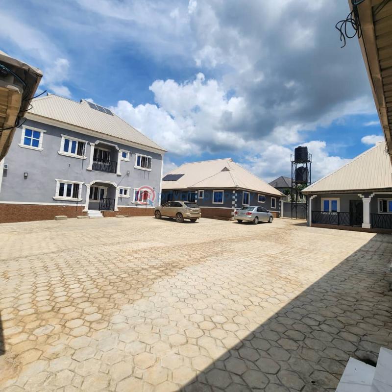 3 bedroom Block Of Flats For Sale Harmony Quarters Olorunda Area Akobo Ibadan Akobo Ibadan Oyo - 9