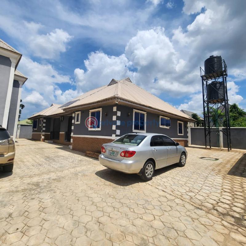 3 bedroom Block Of Flats For Sale Harmony Quarters Olorunda Area Akobo Ibadan Akobo Ibadan Oyo - 10