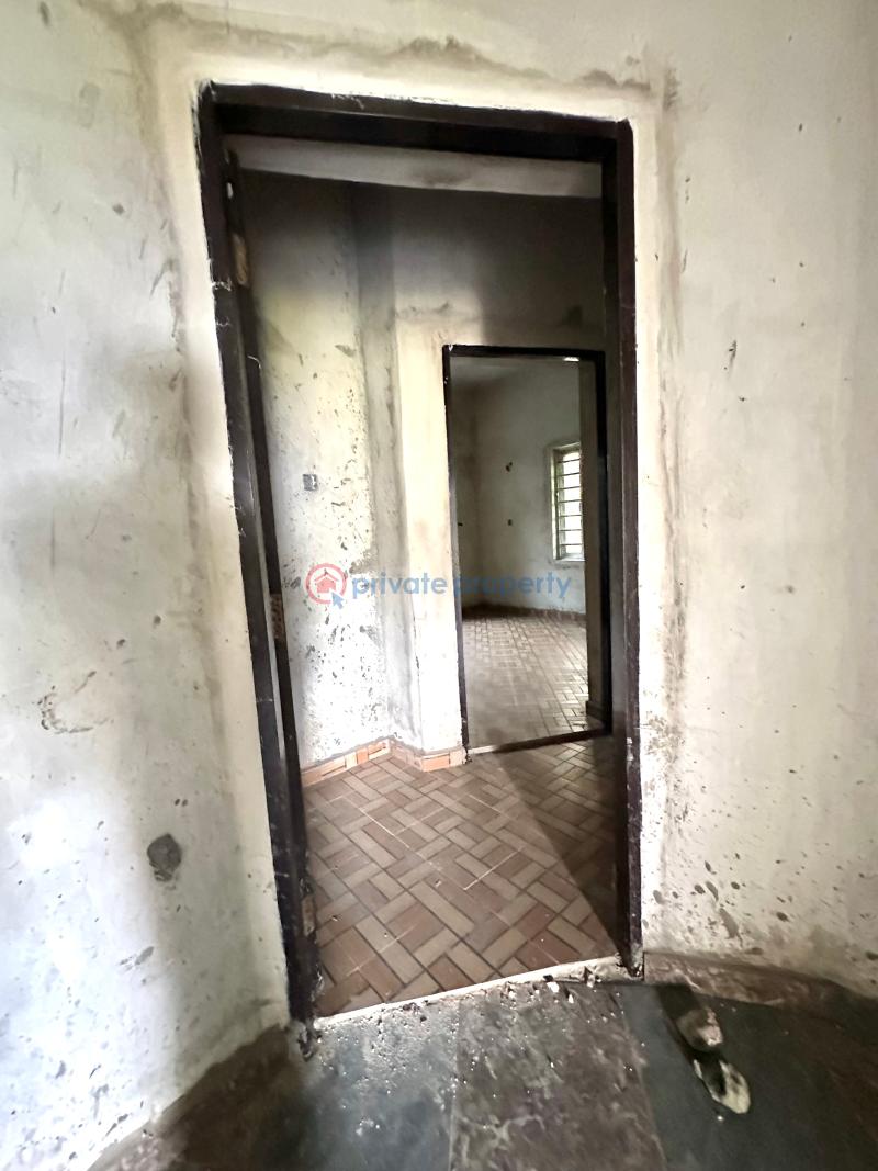 2 bedroom Block Of Flats For Sale Sars Road Rupkpokwu Port Harcourt Rivers - 2