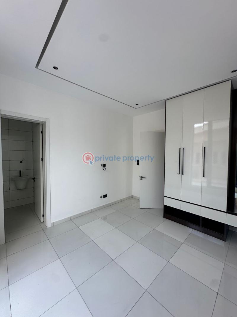 9 units of luxury well built 2 bedroom apartments with central gas system - 12 2 bedroom Block Of Flats For Sale Lekki Phase 1 Lagos - 12