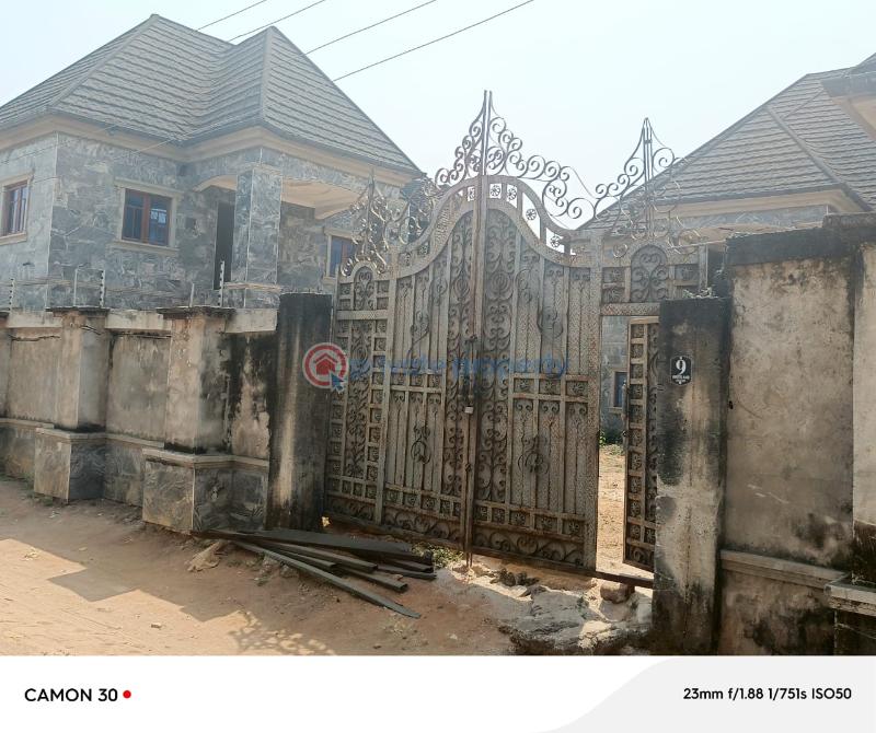 6 bedroom Duplex For Sale Behind Shoprite Egbu Owerri Owerri Imo - 1