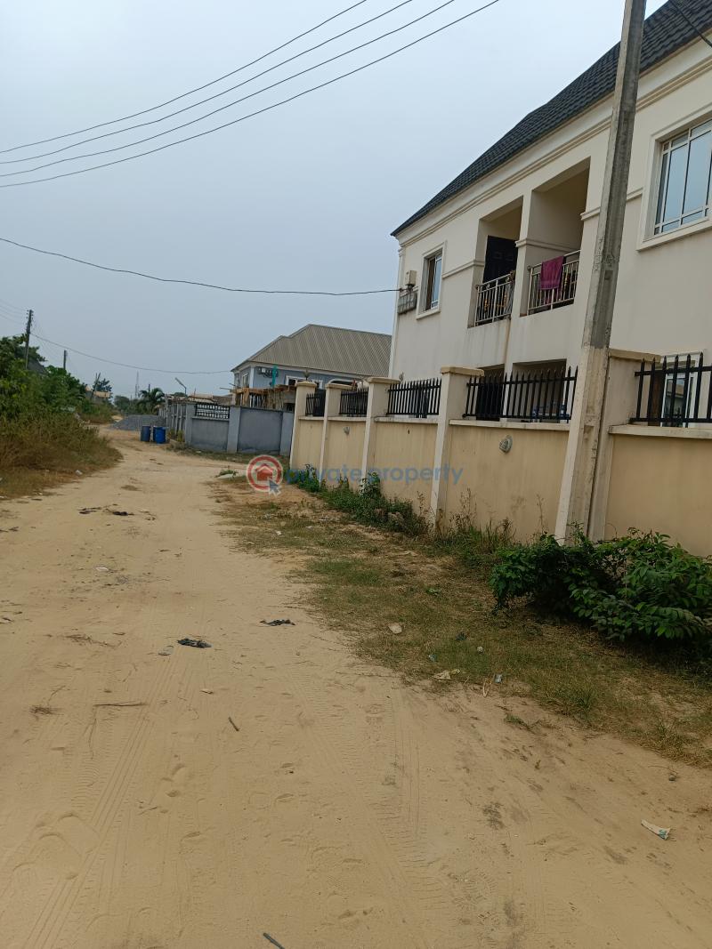 10 bedroom Block Of Flats For Sale Lekki Ebute Estate Ebute Ikorodu Lagos - 10