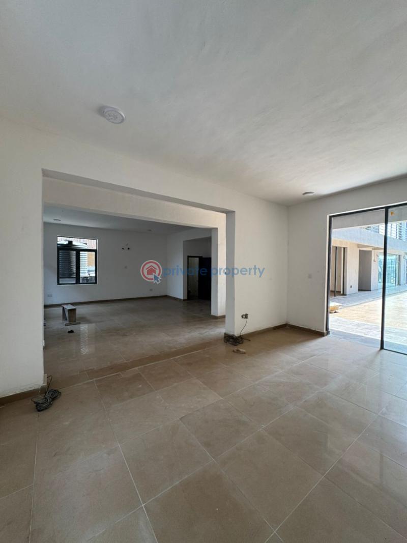 94sqm commercial shop space very close to the major road - 10 Shop For Rent Lekki Phase 1 Lagos - 10