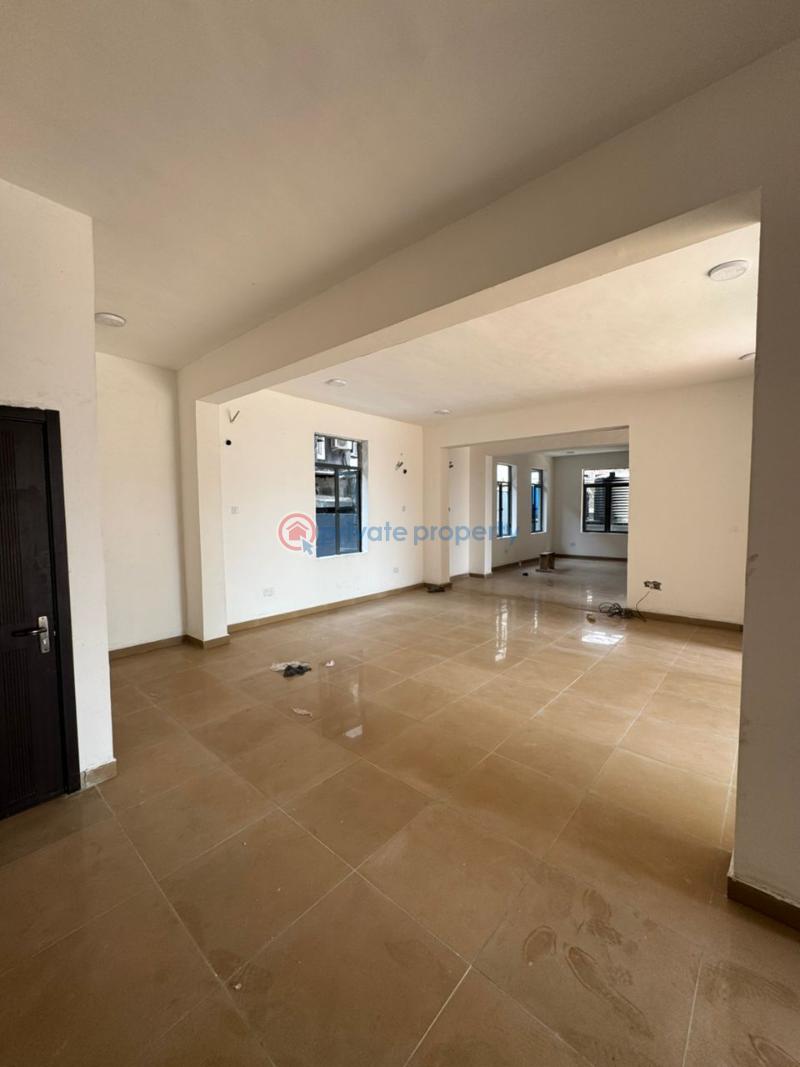 94sqm commercial shop space very close to the major road - 9 Shop For Rent Lekki Phase 1 Lagos - 9