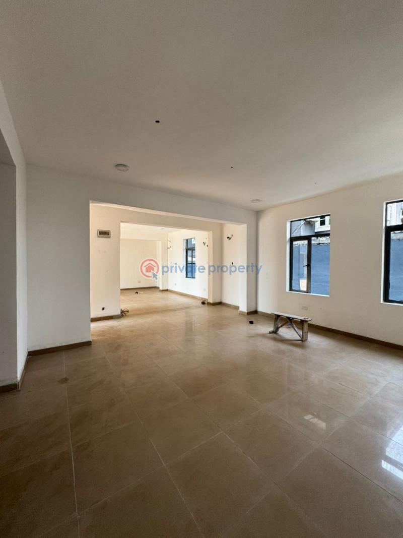 94sqm commercial shop space very close to the major road - 1 Shop For Rent Lekki Phase 1 Lagos - 1