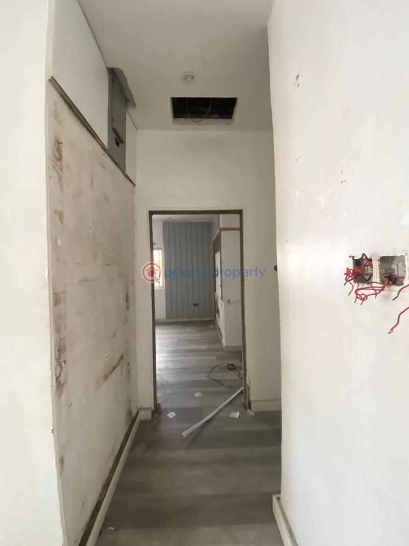 Mall/Complex/Plaza For Rent Lekki Phase 1 Lagos - 15