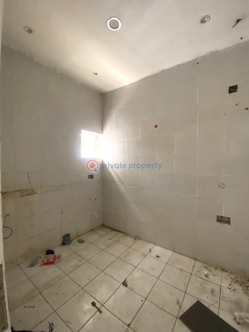 Mall/Complex/Plaza For Rent Lekki Phase 1 Lagos - 3