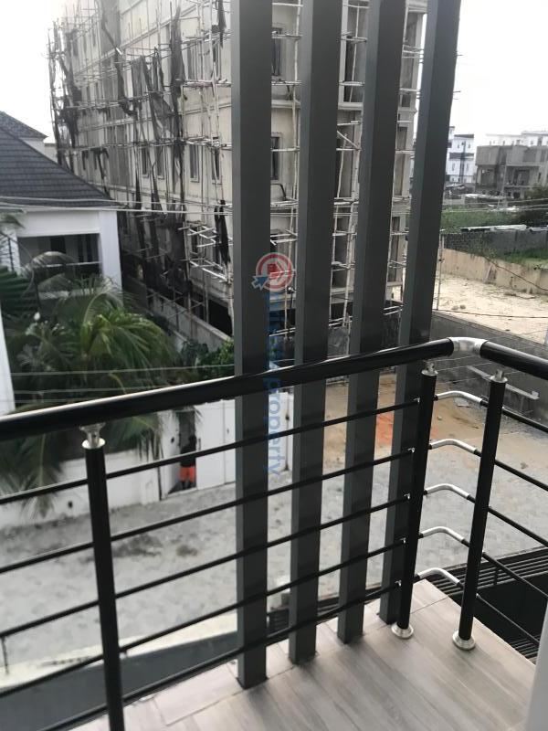 2 bedroom Block Of Flats For Sale Ologolo Lekki Lagos - 8