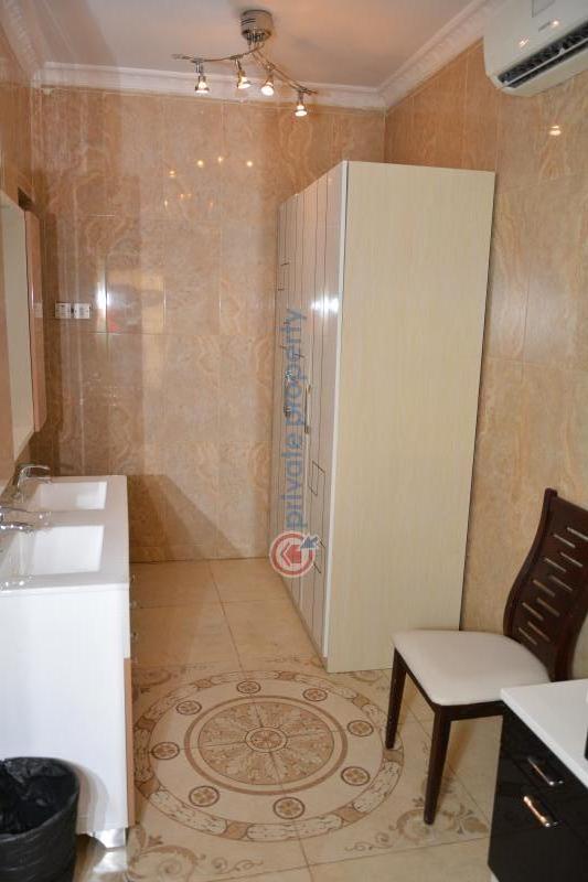 1 bedroom Self Contain Short let 2 Olatubosun Street, Shonibare Estate Ikeja GRA Lagos - 3
