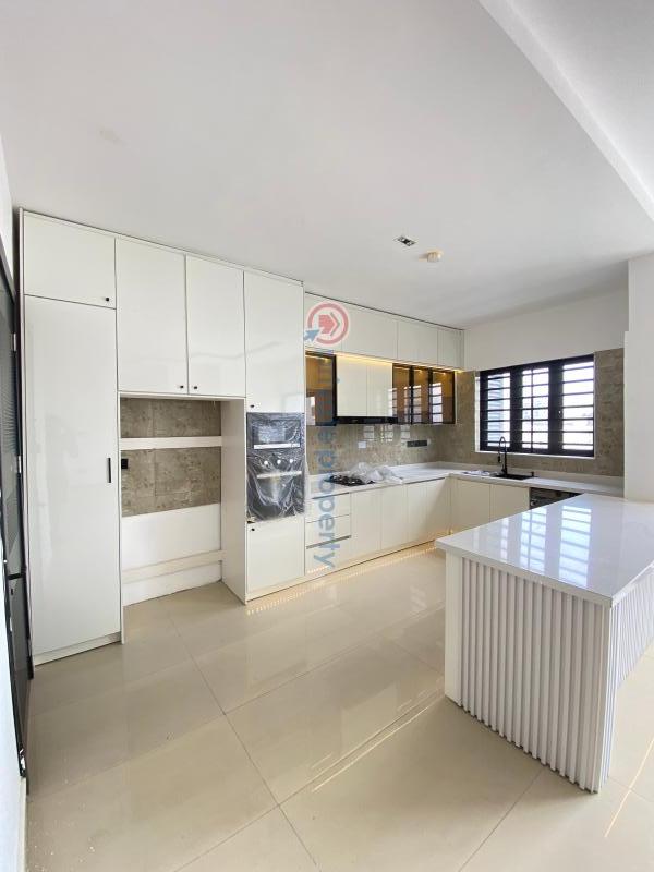 2 bedroom Block Of Flats For Sale Lekki Phase 1 Lagos - 5