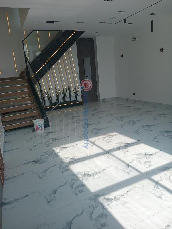 6 bedroom Duplex For Sale Jakanda Lekki Phase 1 Lagos - 1