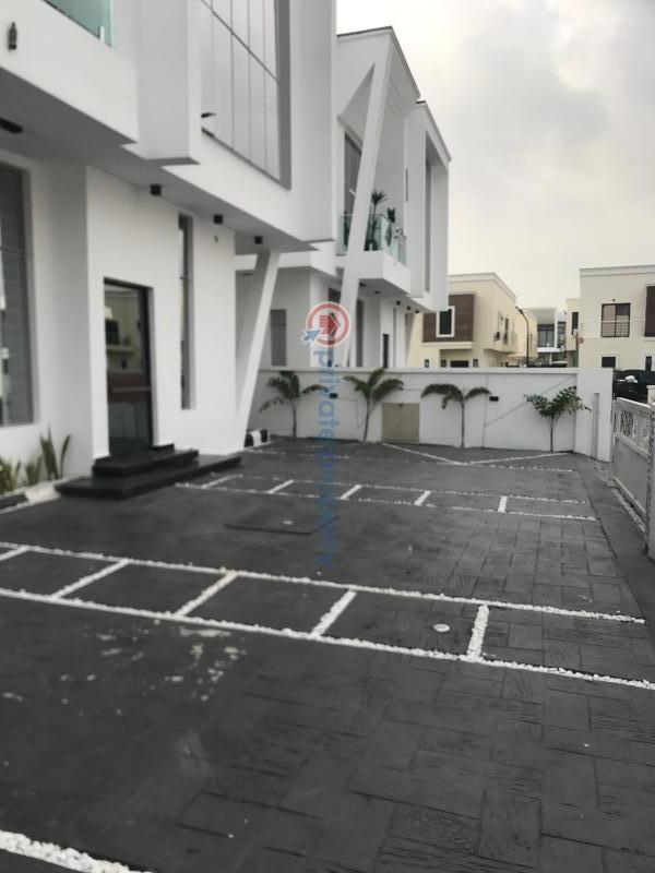 5 bedroom Detached Duplex For Sale Alternative Chevron Drive Lekki Lagos - 2