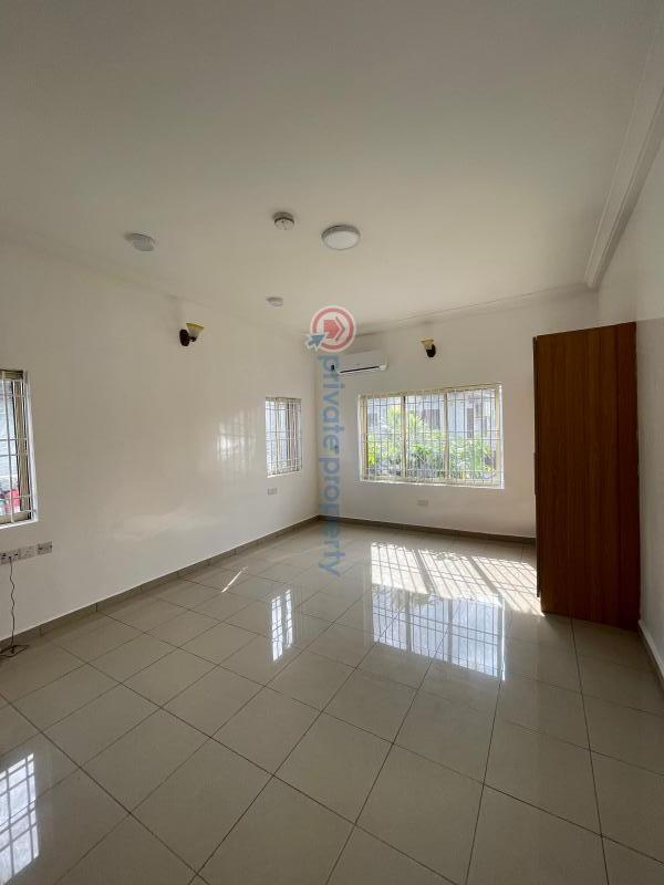 Executive premium 3 bedroom apartment - 6 3 bedroom Block Of Flats For Rent Shonny Drive Shonibare Estate Maryland Lagos - 6