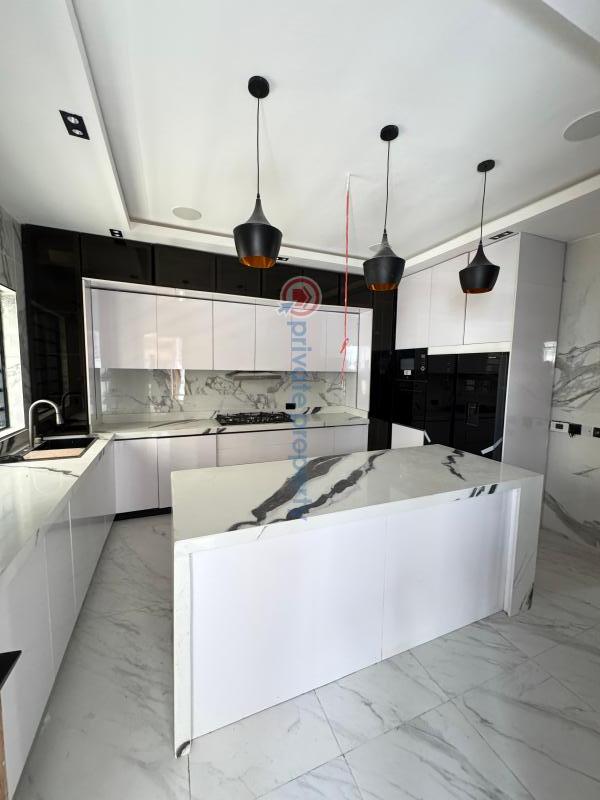 Beautiful 5bedroom fully detached house with pool - 4 5 bedroom Detached Duplex For Sale Osapa London Lekki Lagos - 4