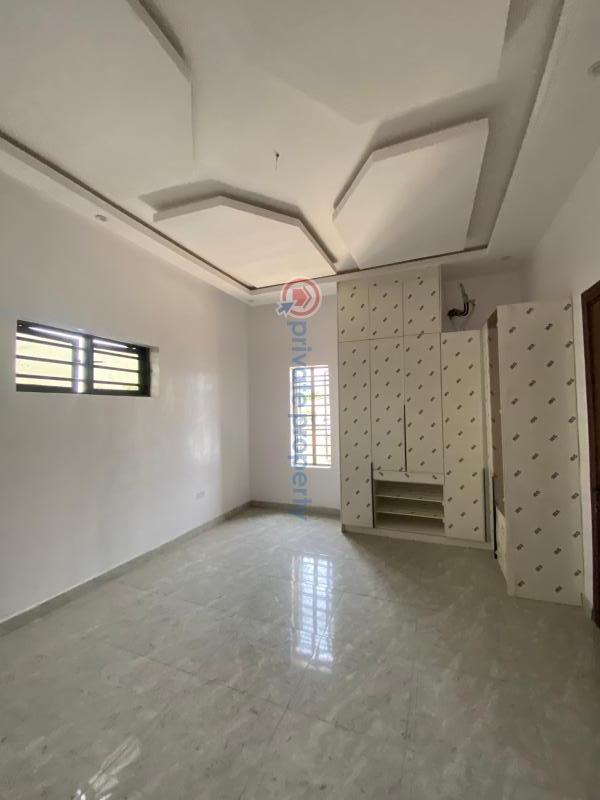 4 bedroom Terraced Duplex For Sale Chevron Drive Lekki Lagos - 11