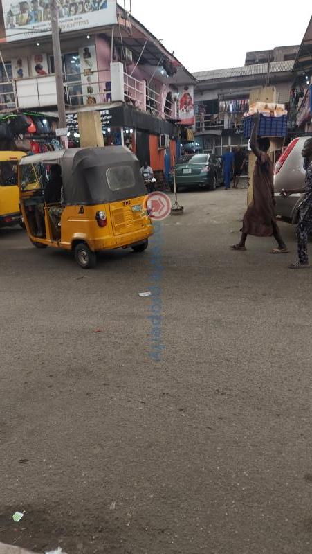 10 bedroom Mall/Complex/Plaza For Sale Oriyomi Ikeja  Lagos - 1