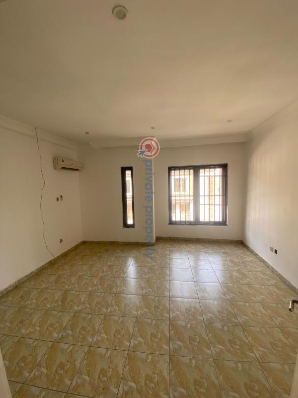 A well finished three (3)  bedroom duplex, in a serviced estate block - 14 3 bedroom Detached Duplex For Sale Ikate Elegushi Lekki Lagos - 14