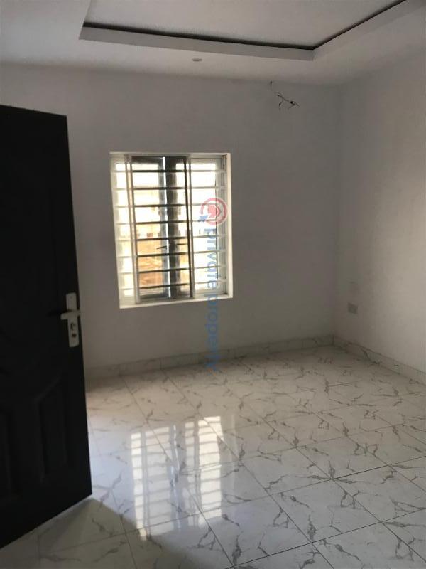 4 bedroom Terrace For Sale G.r.a Ikota Lekki Lagos - 5