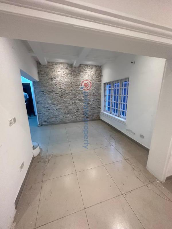 5 bedroom House For Rent Lekki Scheme 2 Ajah Lagos - 3