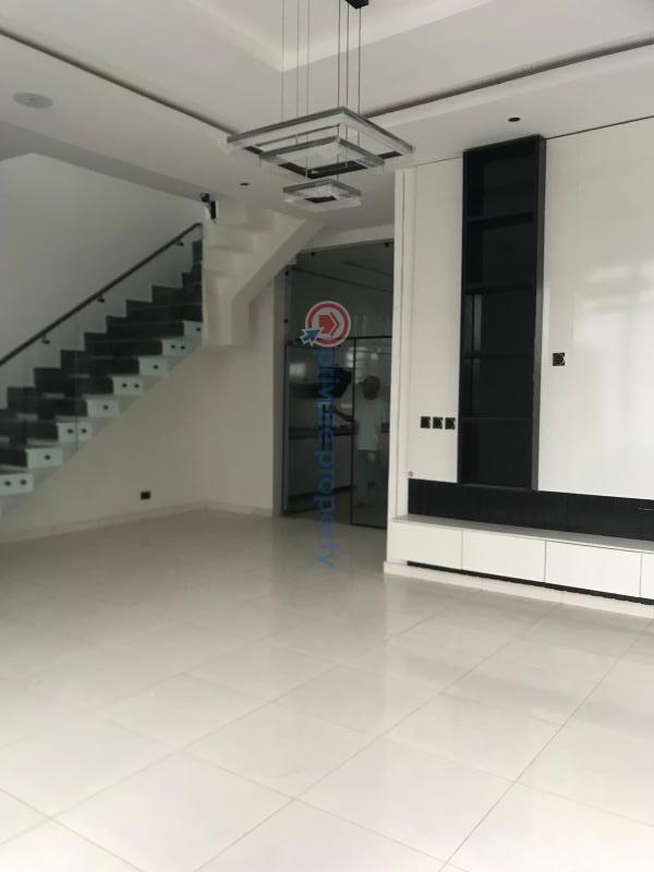 4 bedroom Semi detached Duplex For Sale G.r.a Ikota Lekki Lagos - 5