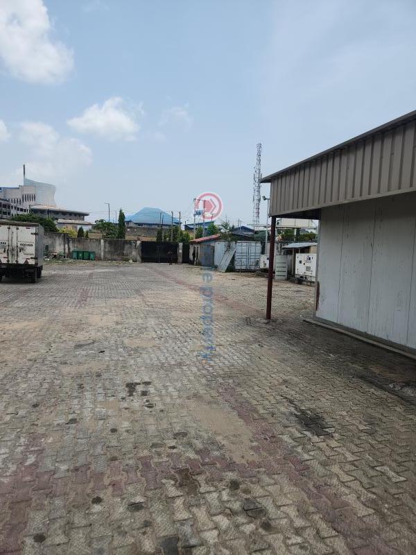 A large open building with a large hall - 5 5 bedroom Event Hall For Sale Expressway Ogudu Road Ojota Lagos - 5