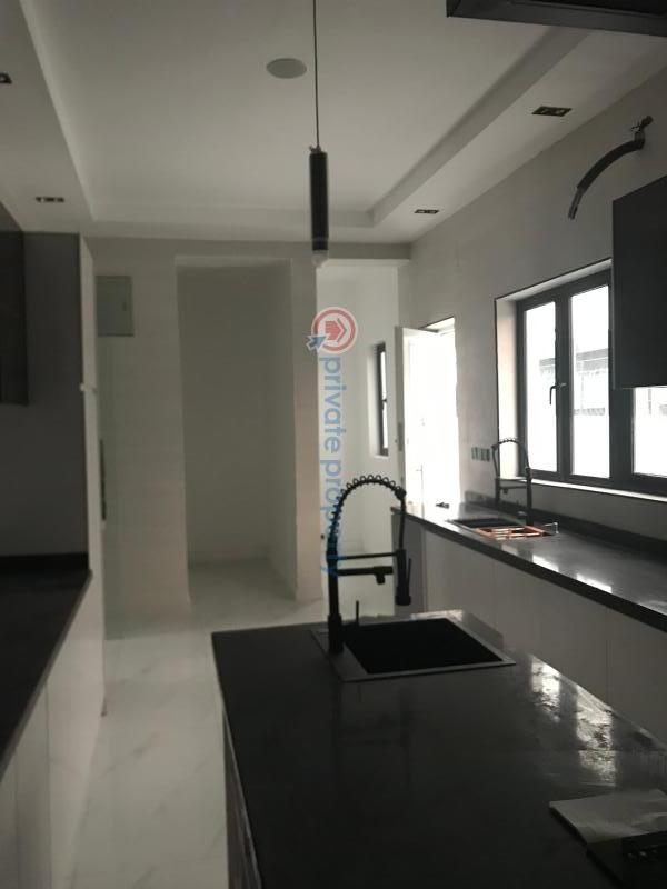 5 bedroom Detached Duplex For Sale Chevron Drive Lekki Lagos - 5