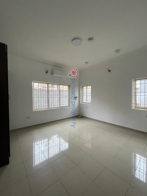 1 bedroom Mini Flat For Rent Shonibare Estate Maryland Lagos - 1