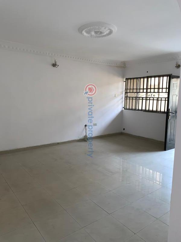 2 bedroom Block Of Flats For Rent Thomas Estate Ajah Lagos - 2