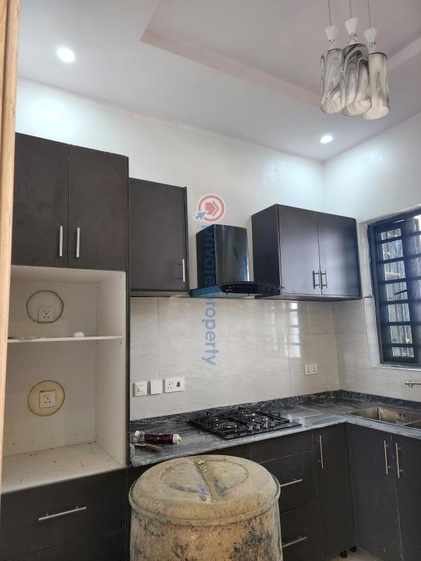 For sale 3 bedroom Block Of Flats Off Montgomery Road Yaba Sabo Yaba