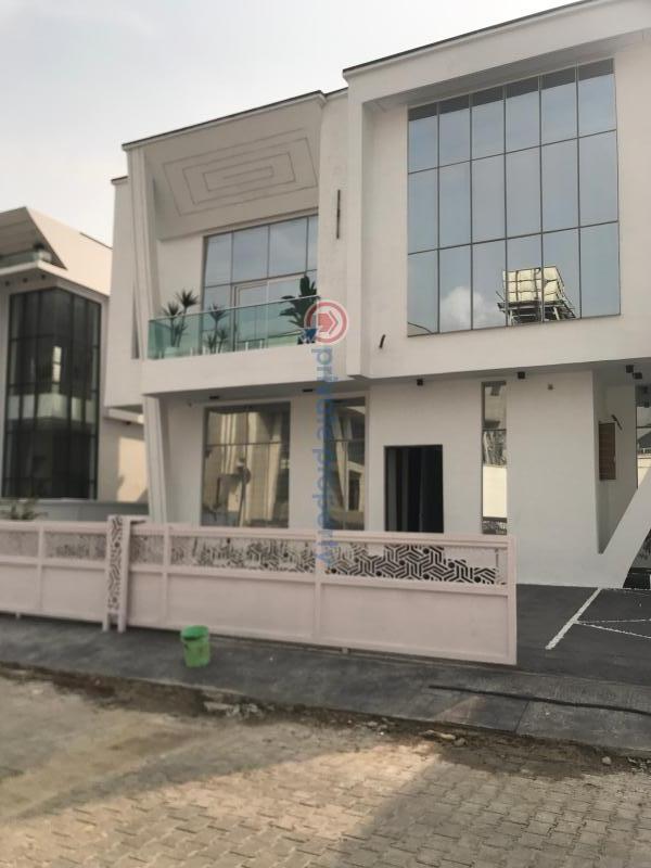 5 bedroom Detached Duplex For Sale Alternative Chevron Drive Lekki Lagos - 1