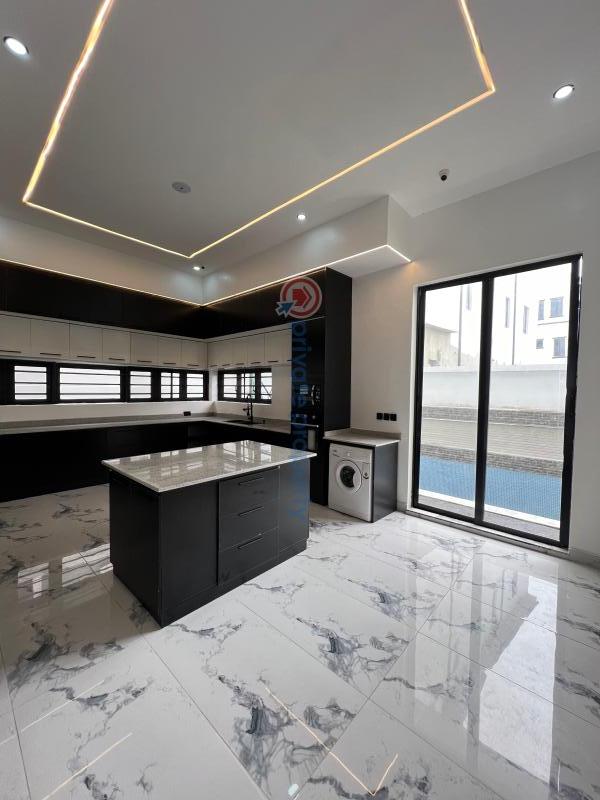 5 bedroom Duplex For Sale Ologolo Lekki Lekki Phase 2 Lagos - 5