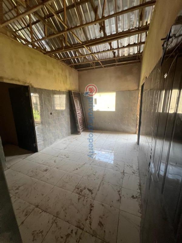 4 bedroom Detached Bungalow For Sale Off Unth Enugu Ezeagu Enugu - 6