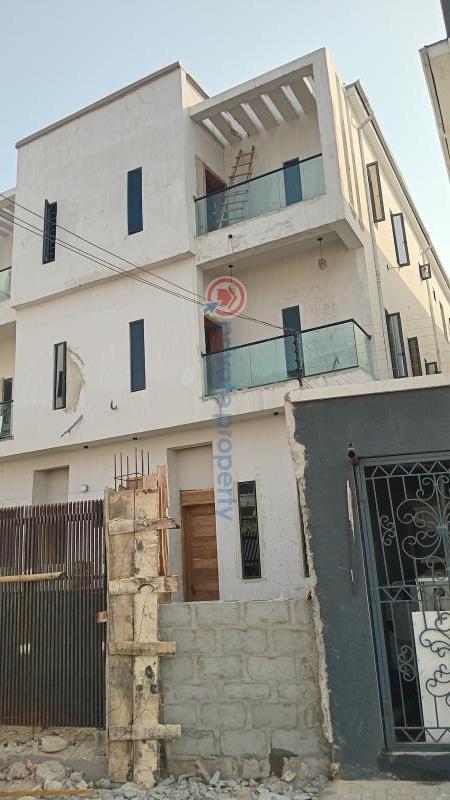 5 bedroom Terraced Duplex For Sale Phase 1 Ologolo Lekki Lagos