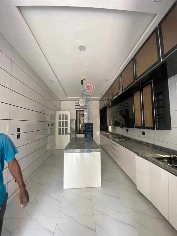 5 bedroom Detached Duplex For Sale Ikota Lekki Lagos - 3