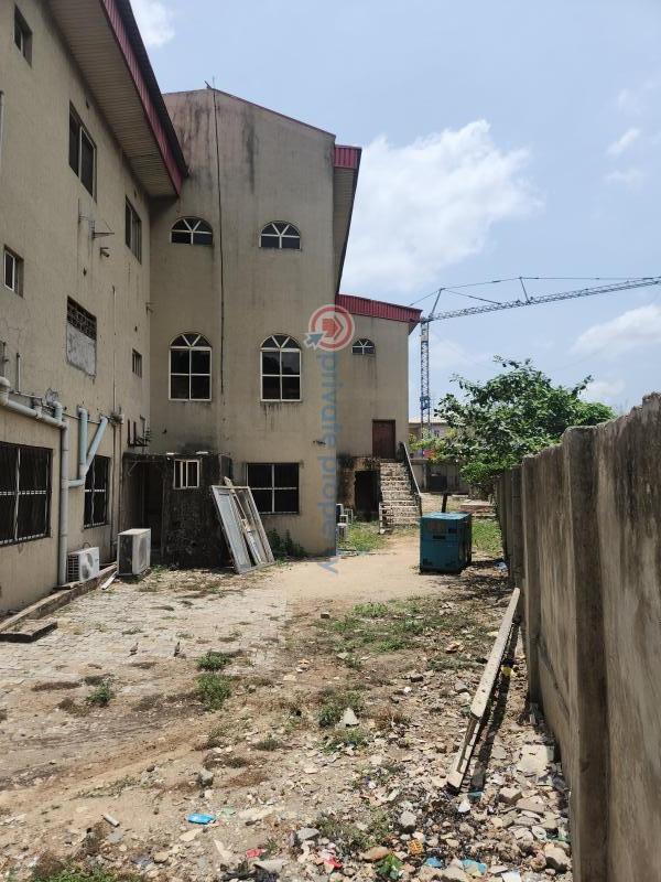 A large open building with a large hall - 8 5 bedroom Event Hall For Sale Expressway Ogudu Road Ojota Lagos - 8