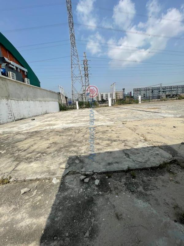 Land For Sale Il Bagnio By Qmb Builders Along Lekki Expressway Lagos
