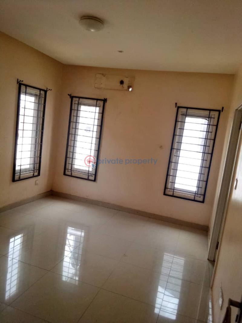 House For Rent  Location: * Kolapo Ishola Gra, Ibadan * Ibadan Oyo - 1