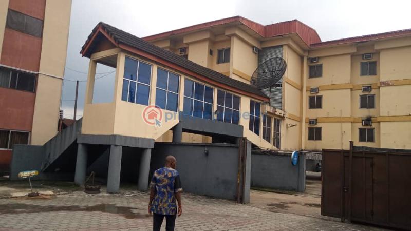 Hotel For Sale Ogbor Hill, Aba, Abia State. Abia  - 4