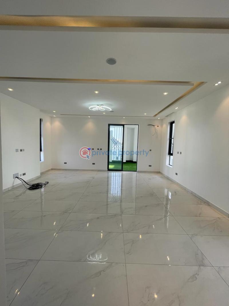 2 bedroom Block Of Flats For Sale Eric Moore Surulere Lagos - 3