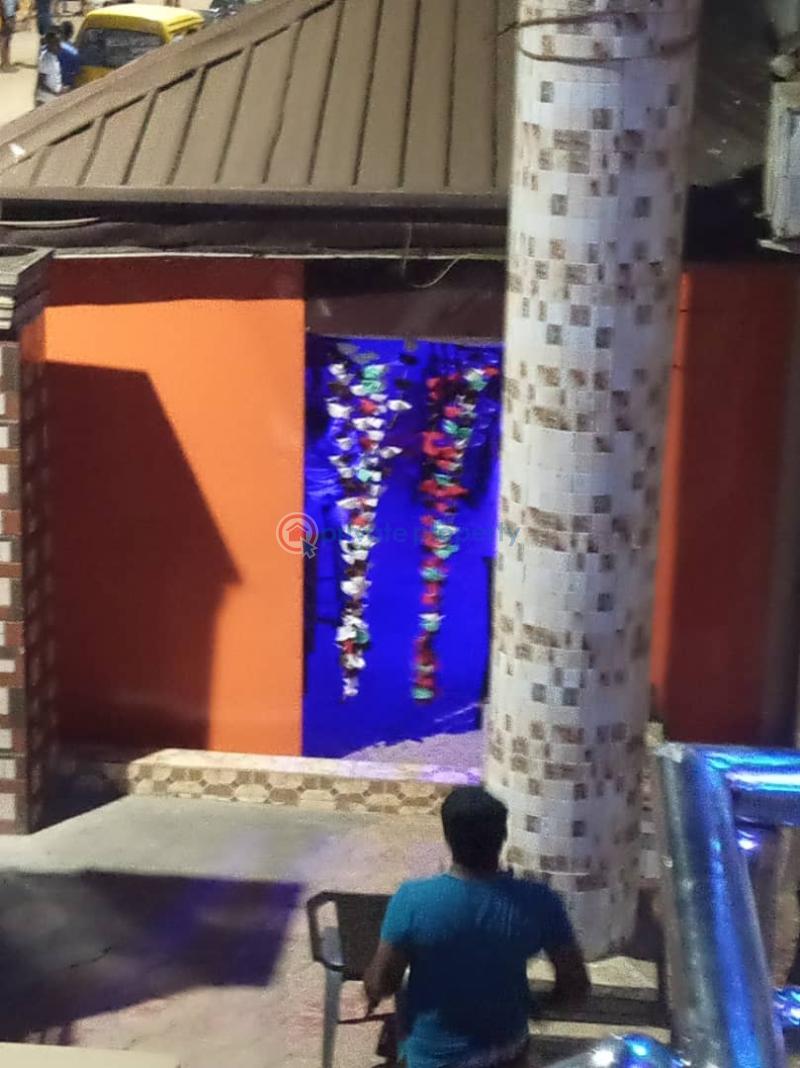 A 15 rooms & 1standard suite hotel (functional) - 9 10 bedroom Hotel For Sale Off Adealu Street Dopemu  Agege Lagos - 9
