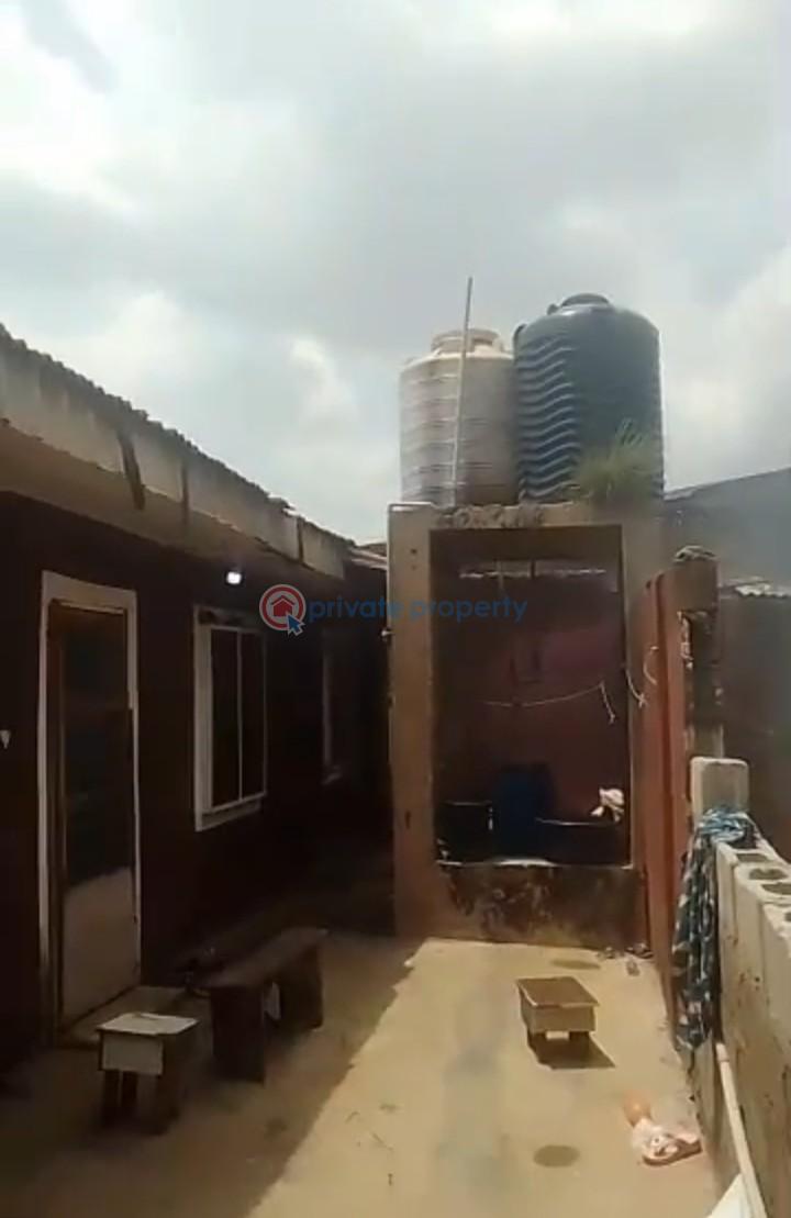 2 bedroom Bungalow For Sale Idimu Ejigbo Ejigbo Lagos - 3