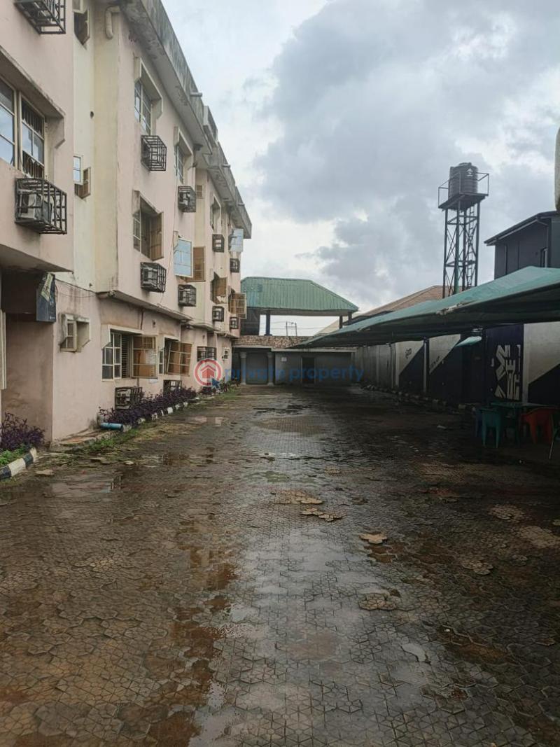 Hotel For Sale Off Lasu Road Ikotun/Igando Lagos - 0