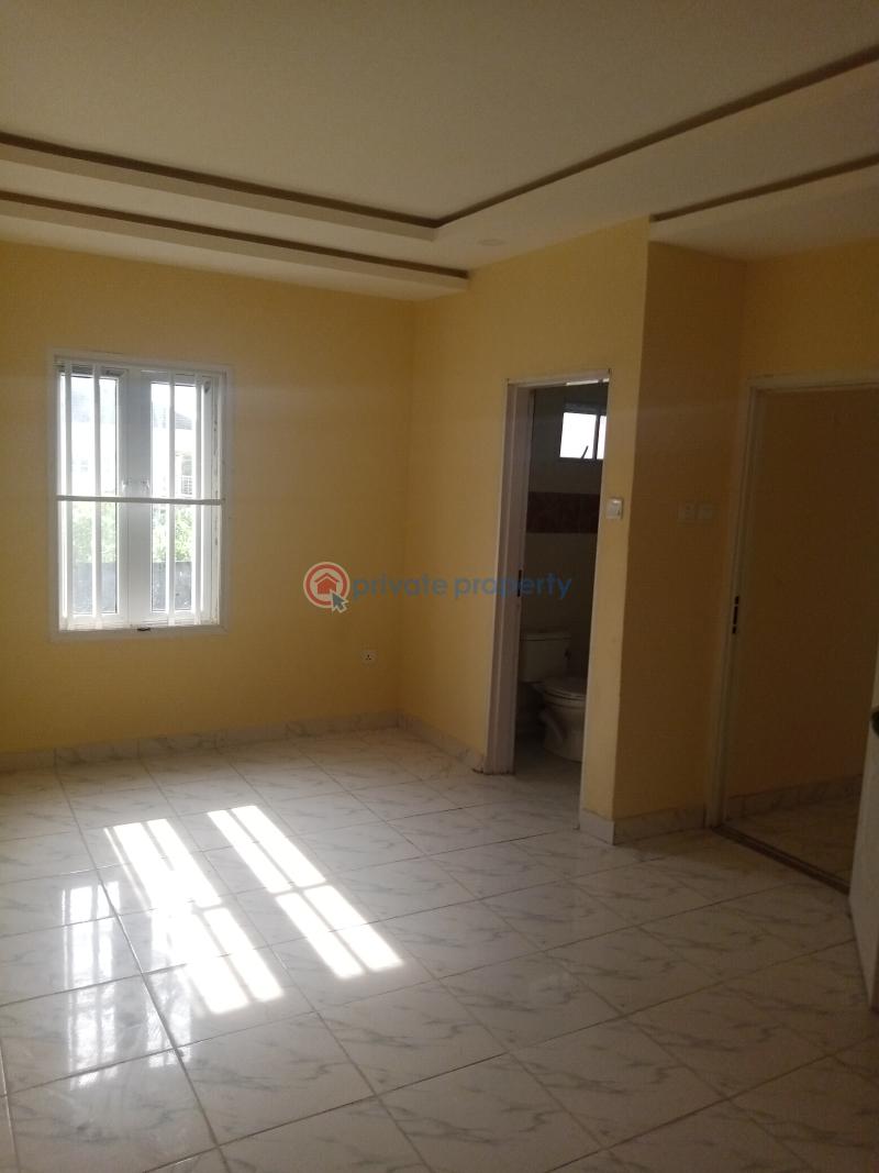 For rent 2 bedroom Duplex Peninsula Garden Estate Olonkonla Ajah Lagos