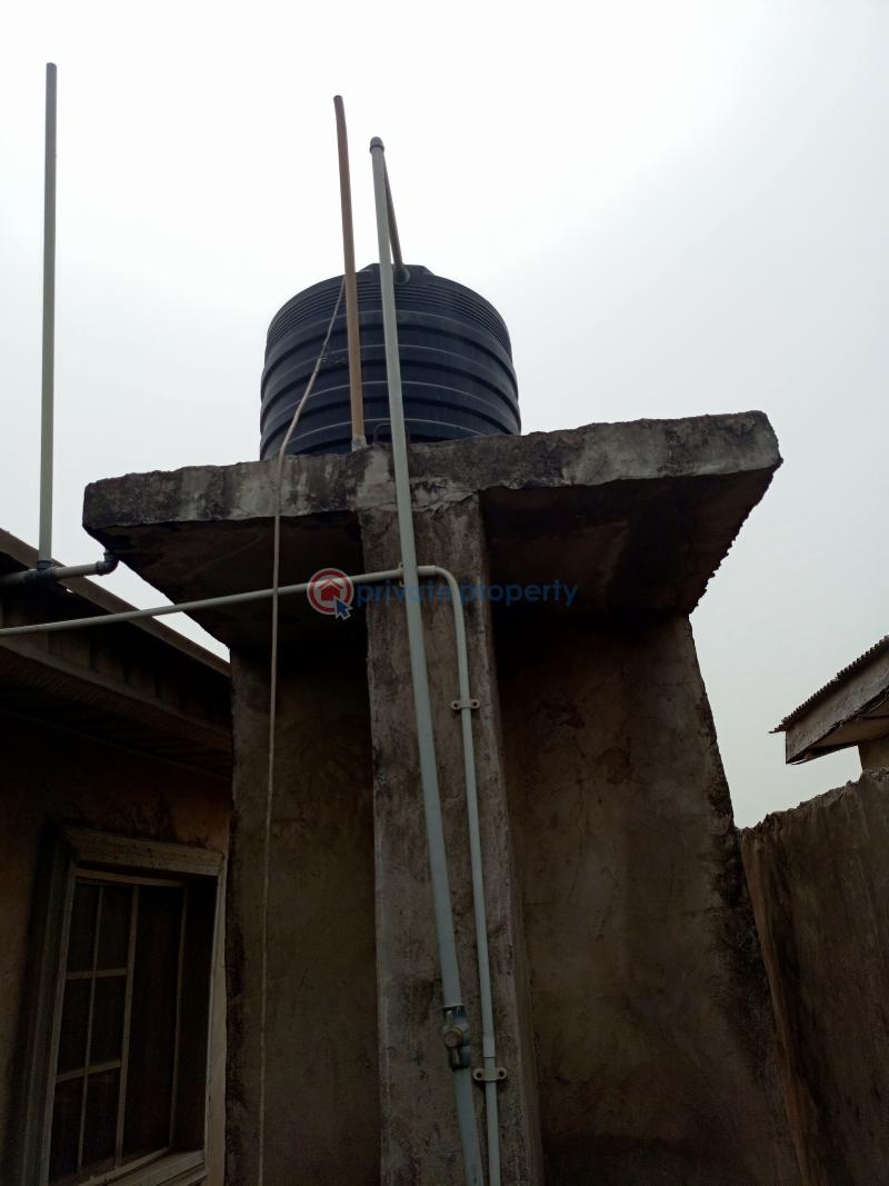 A 3-bedroom bungalow @ unilag estate, magodo isheri, lagos. - 19 3 bedroom Detached Bungalow For Sale Unilag Estate Extension Magodo Kosofe/Ikosi Lagos - 19