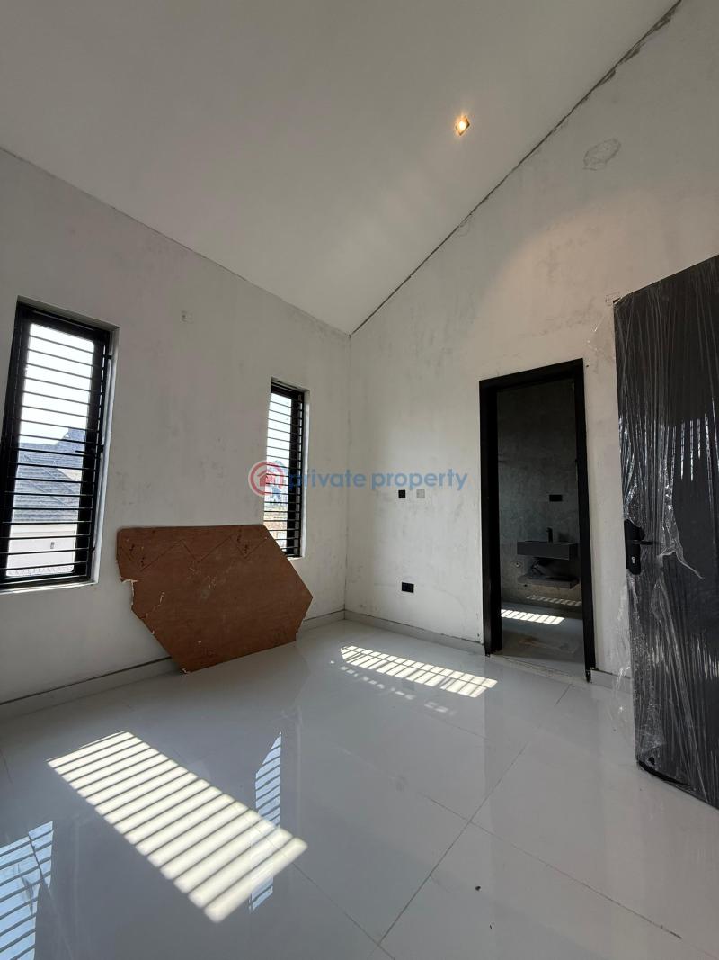 3 bedroom Detached Duplex For Sale Kolapo Ishola Gra Akobo Ibadan Oyo - 11