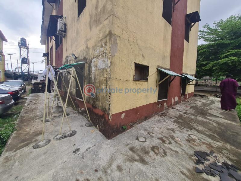 3 bedroom Block Of Flats For Sale Alaka/Iponri Surulere Lagos - 4