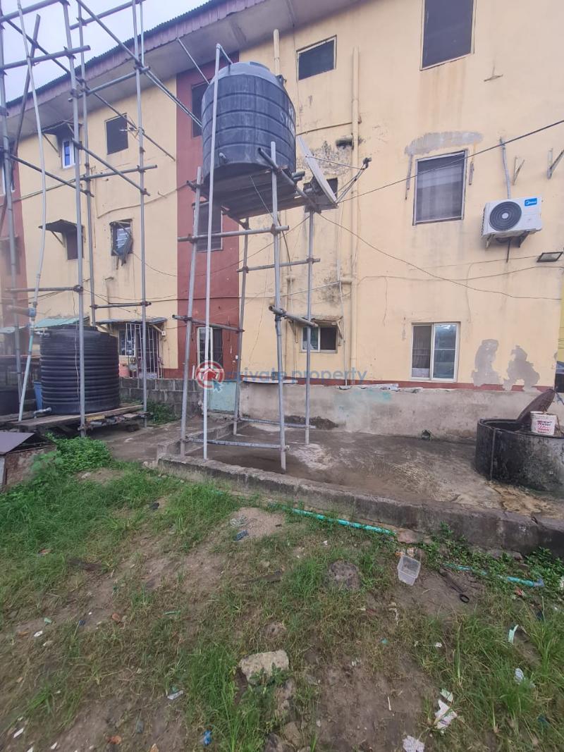 3 bedroom Block Of Flats For Sale Alaka/Iponri Surulere Lagos - 2