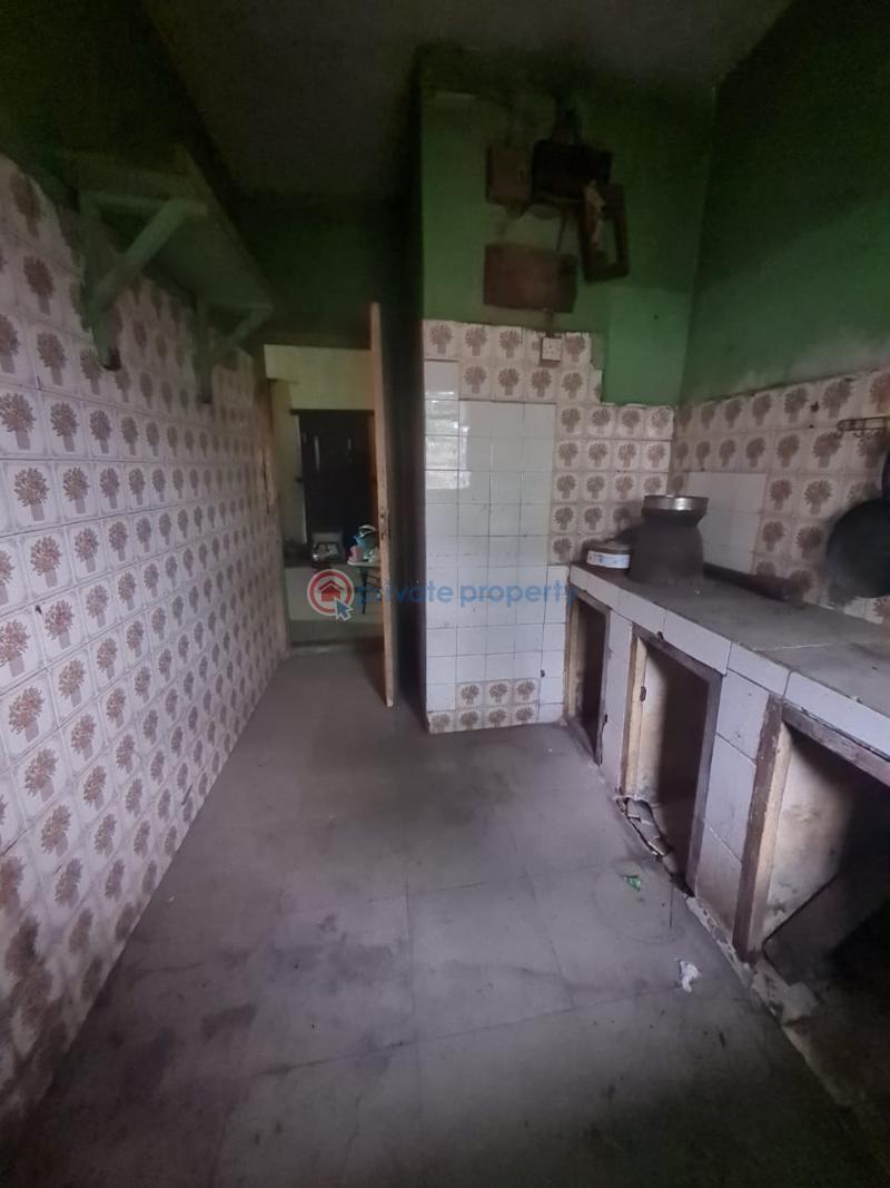 3 bedroom Block Of Flats For Sale Alaka/Iponri Surulere Lagos - 10