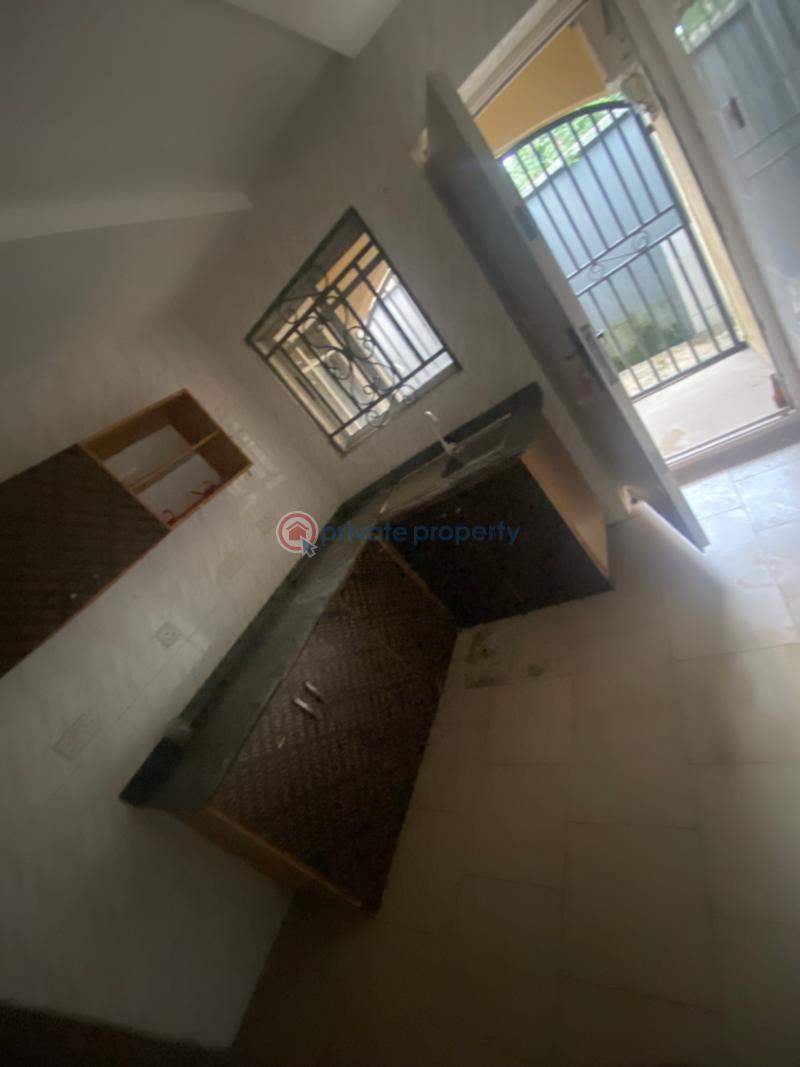 3 bedroom Block Of Flats For Rent Olorunkemi Estate,opp Promiseland Elebu ,off Akala Express Akala Express Ibadan Oyo - 5