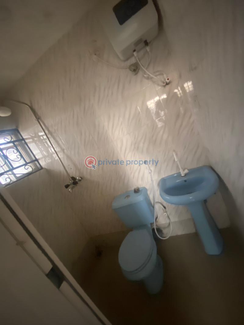 3 bedroom Block Of Flats For Rent Olorunkemi Estate,opp Promiseland Elebu ,off Akala Express Akala Express Ibadan Oyo - 8